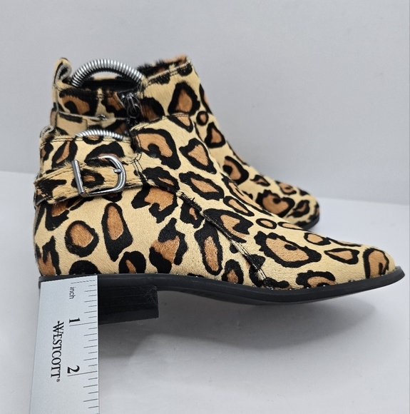 Blondo | maximalist leopard print pony hair waterproof ankle booties | WMS 6.5 - Picture 6 of 13